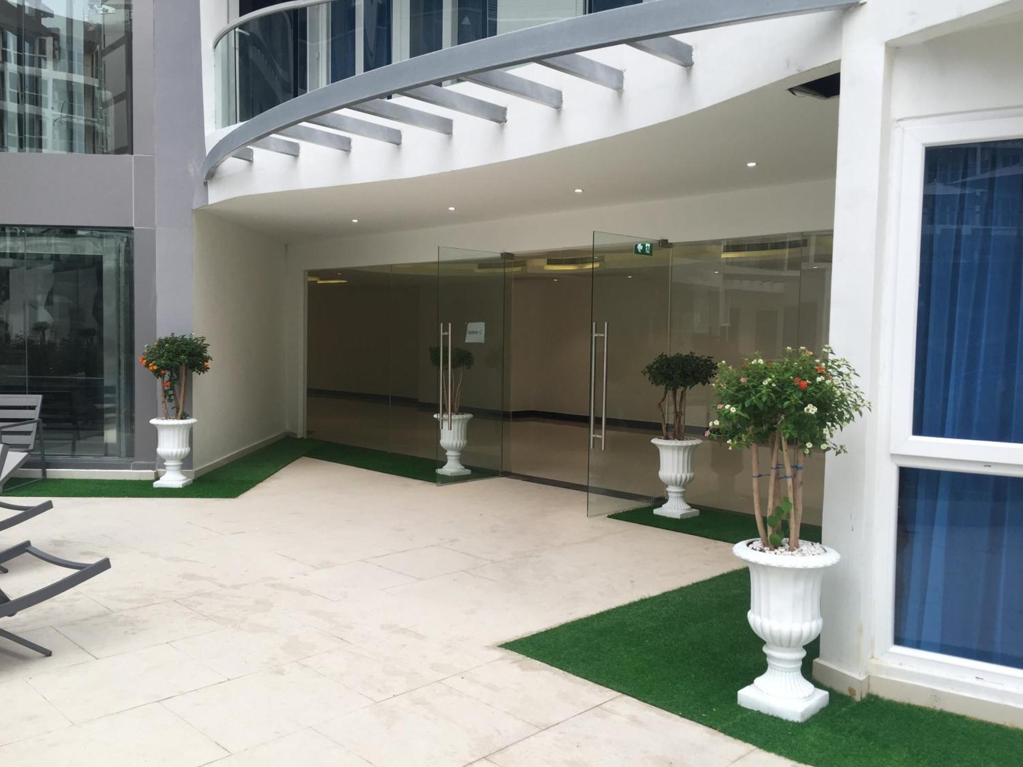 Luxury Business Suits In Grand Avenue By Pattaya City Estates المظهر الخارجي الصورة